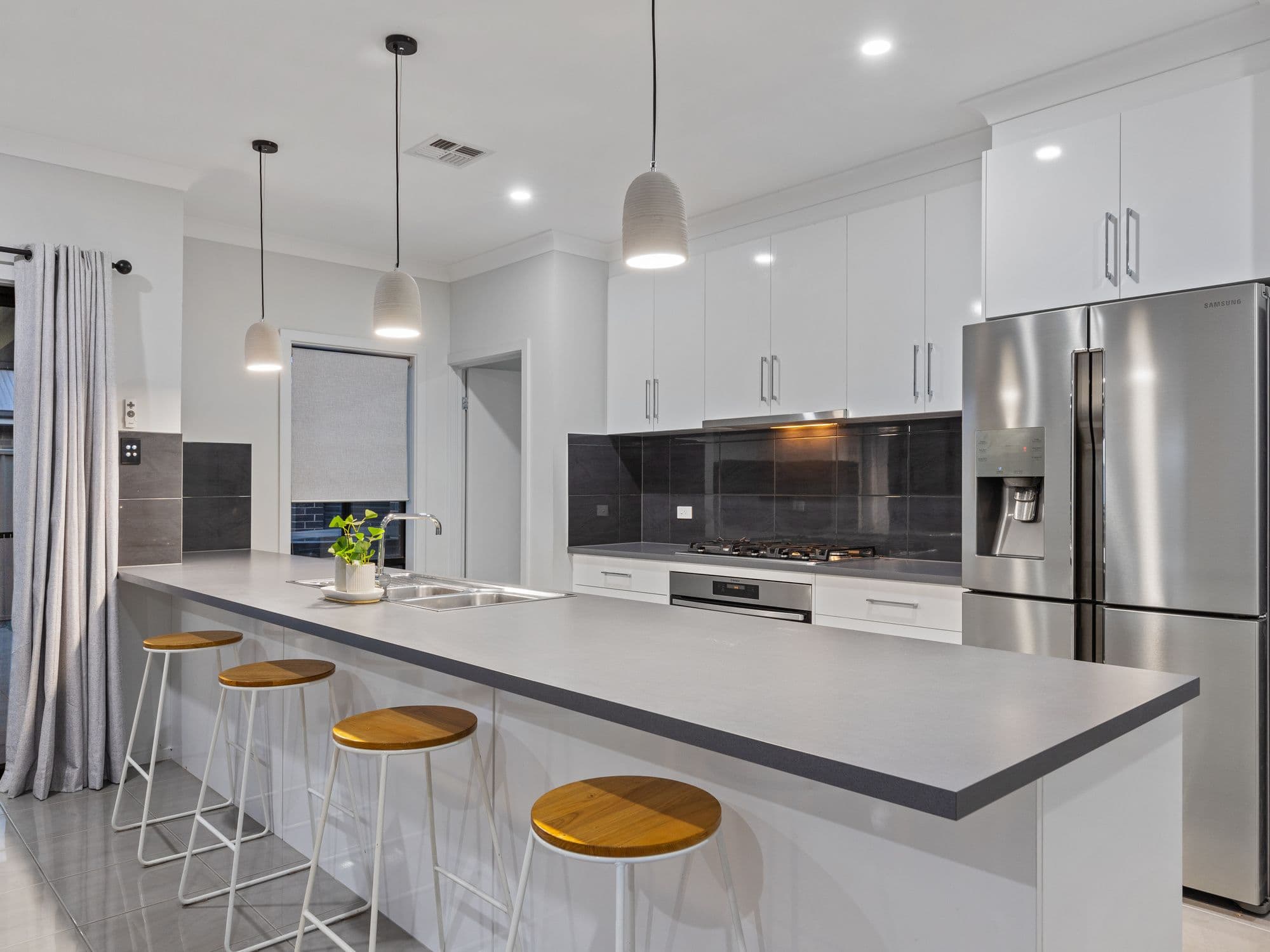 33 Seashell Street, Seaford Meadows SA 5169, Seaford Meadows - Thumbnail 2