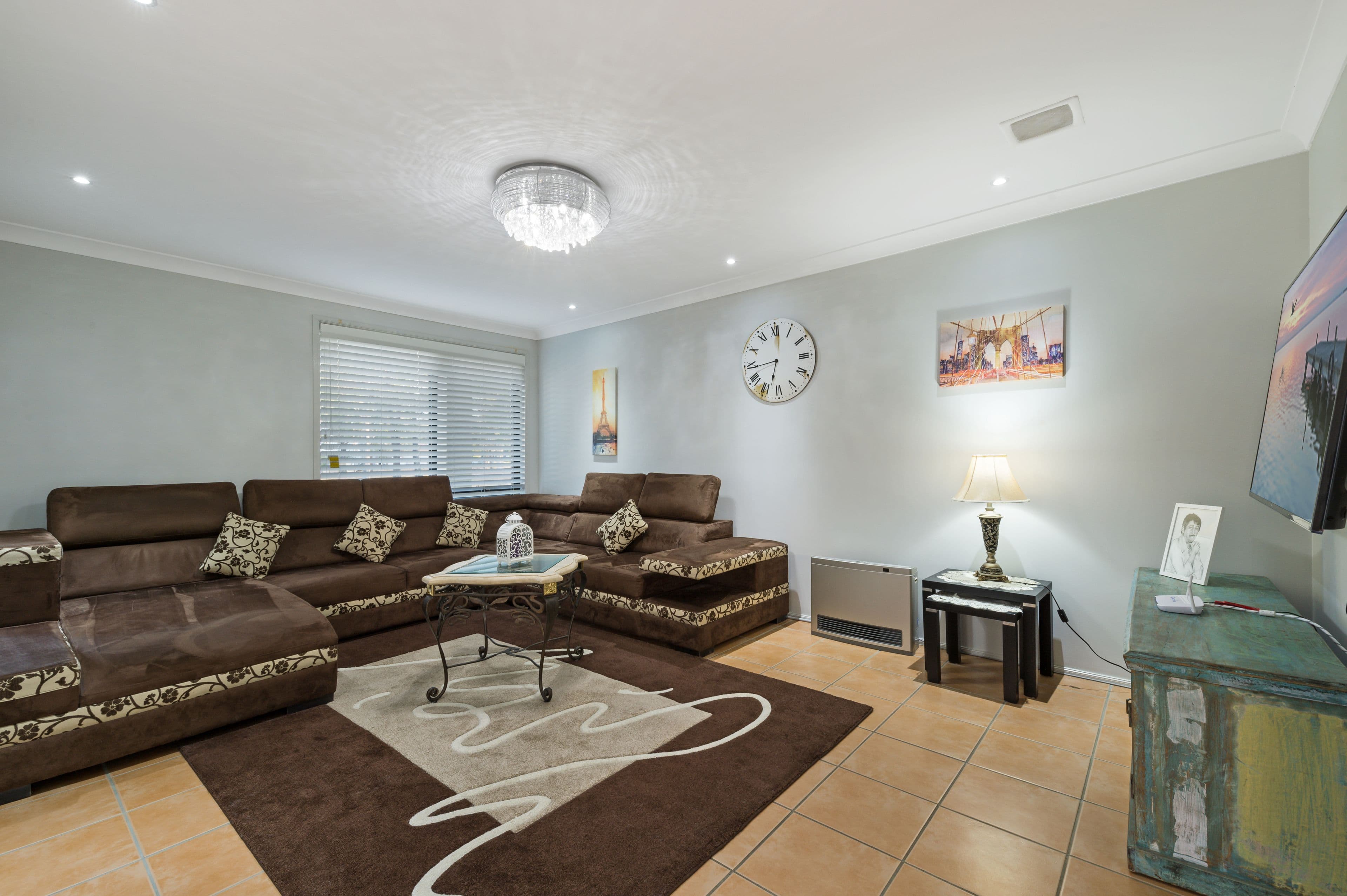 14 Tate Crescent, Horningsea Park - Thumbnail 3