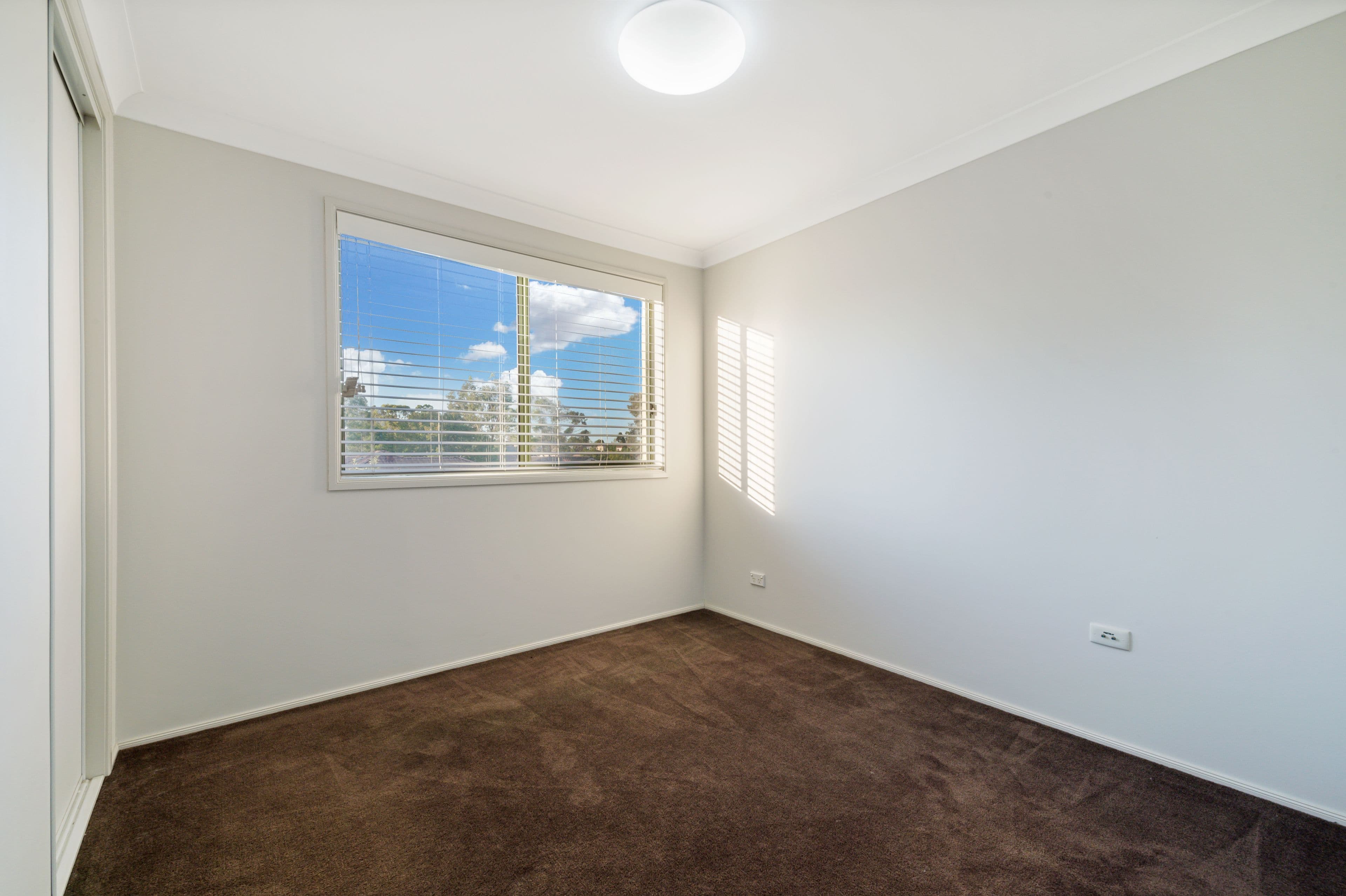 14 Tate Crescent, Horningsea Park - Thumbnail 7