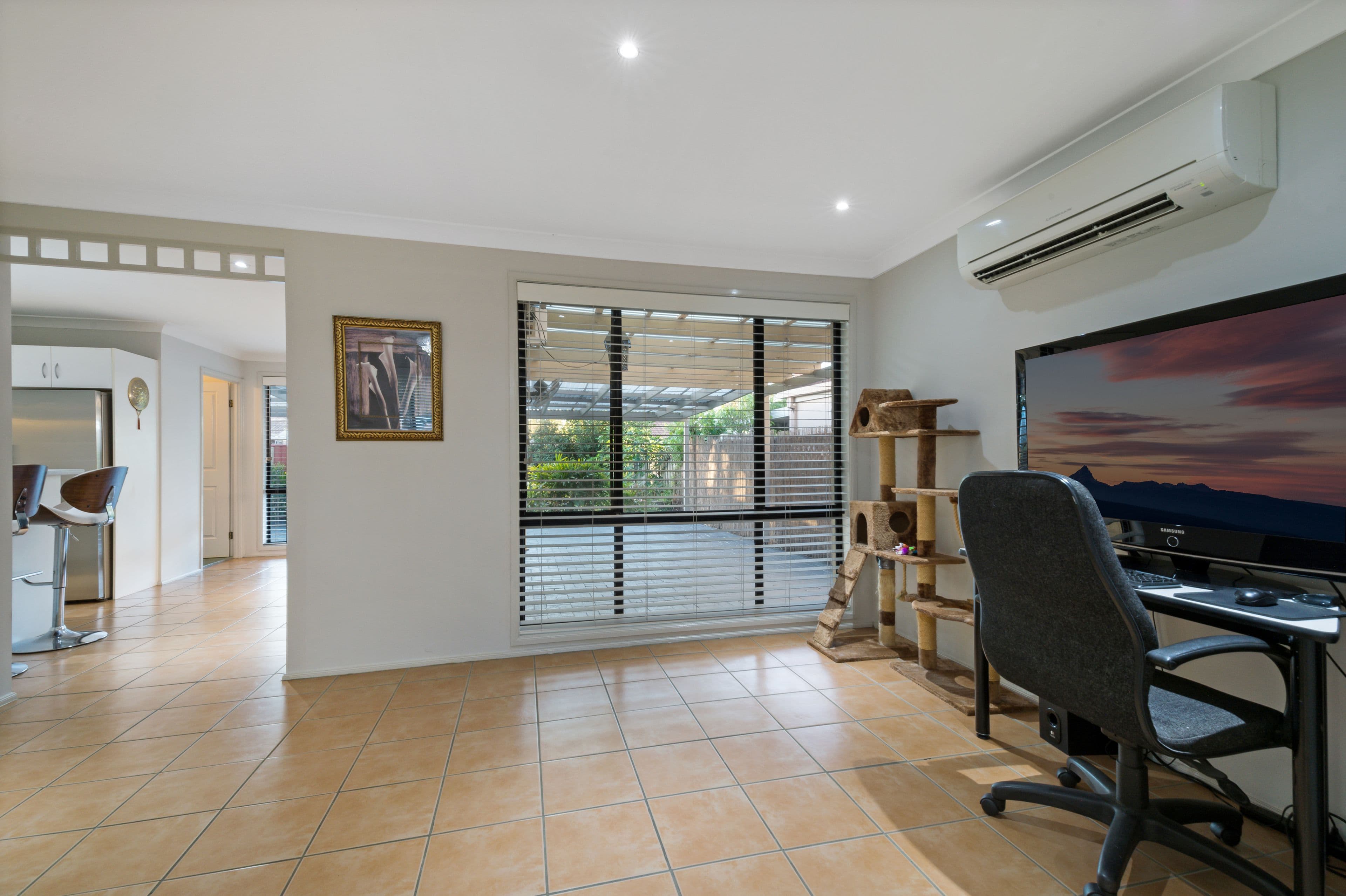 14 Tate Crescent, Horningsea Park - Thumbnail 8