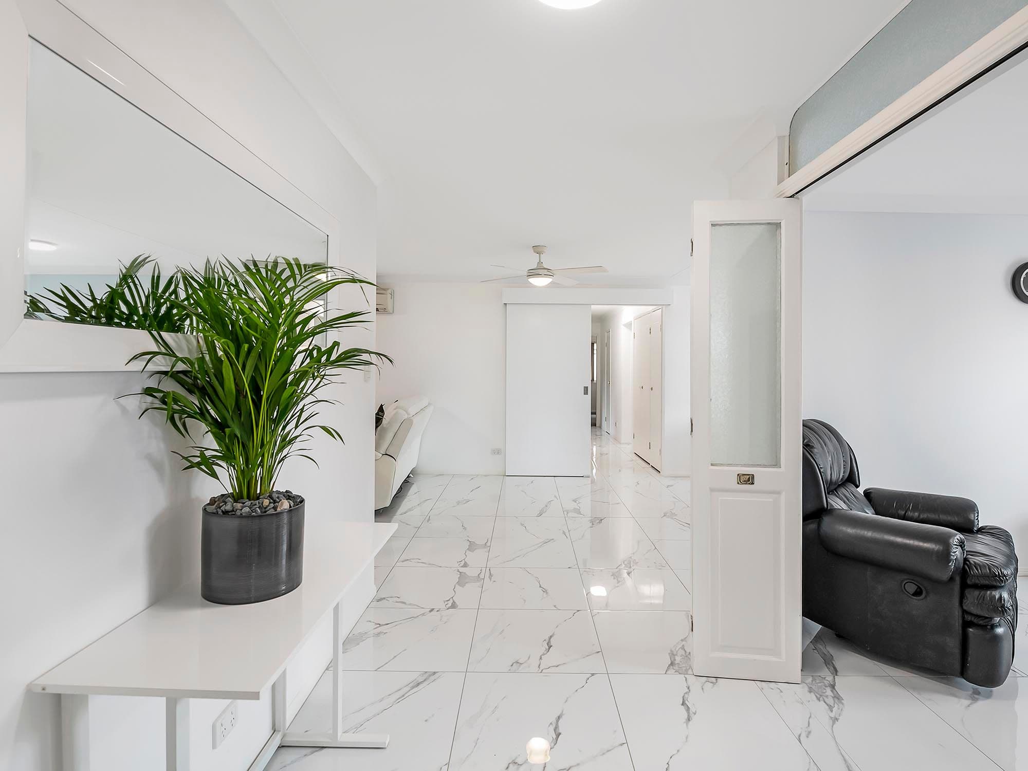 3 Stockton Close, Carindale QLD 4152, Carindale - Thumbnail 2