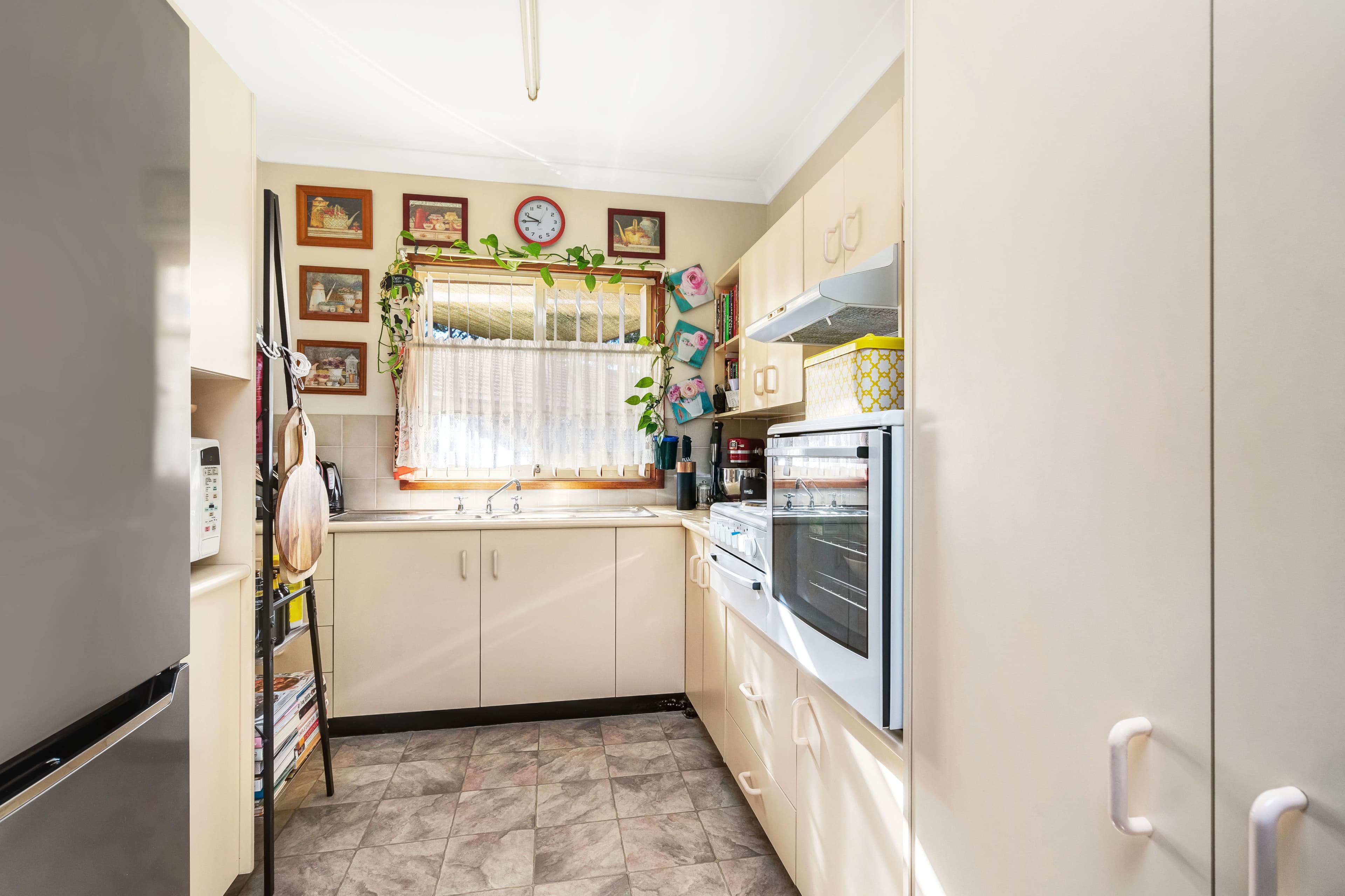 87 Chelmsford Drive, Metford - Thumbnail 2