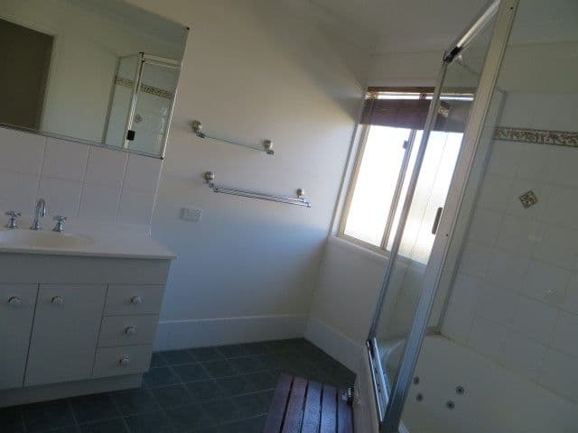 7 Karalee Court, Roma QLD 4455, Roma - Thumbnail 5