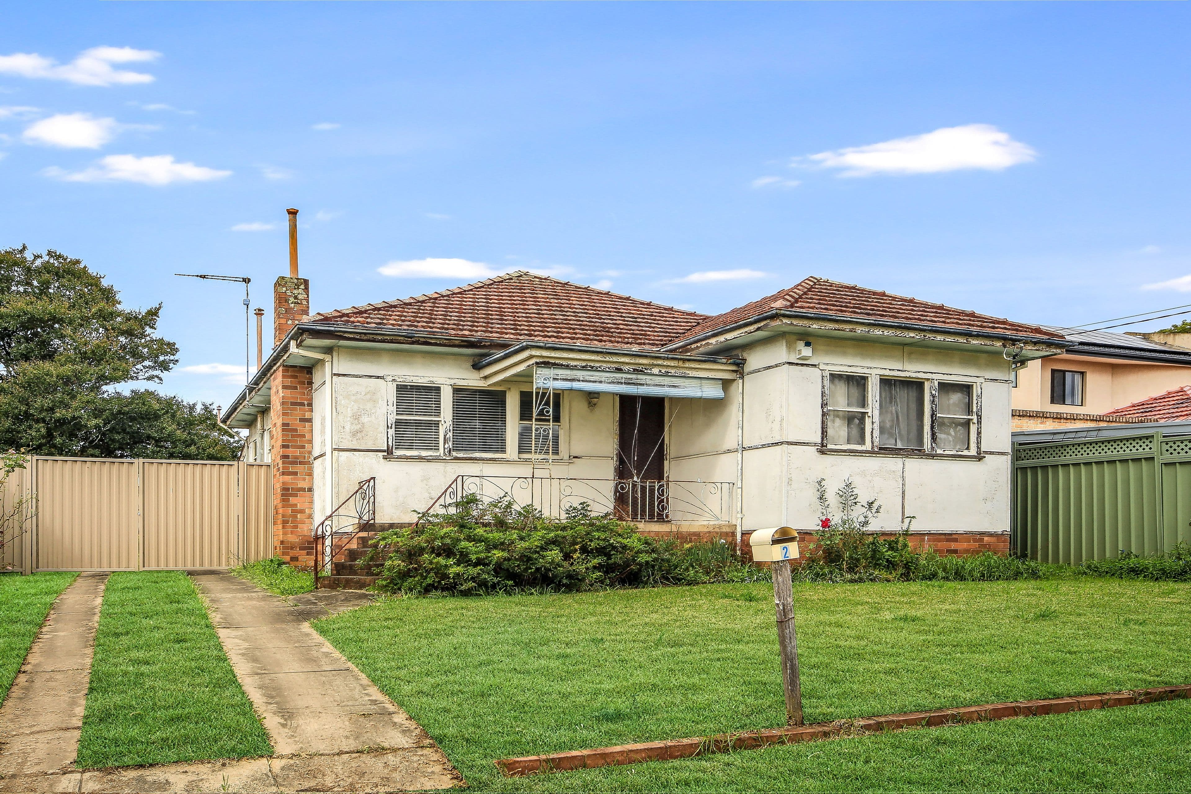 2 Fullerton Crescent, Riverwood NSW 2210, Riverwood - Thumbnail 2