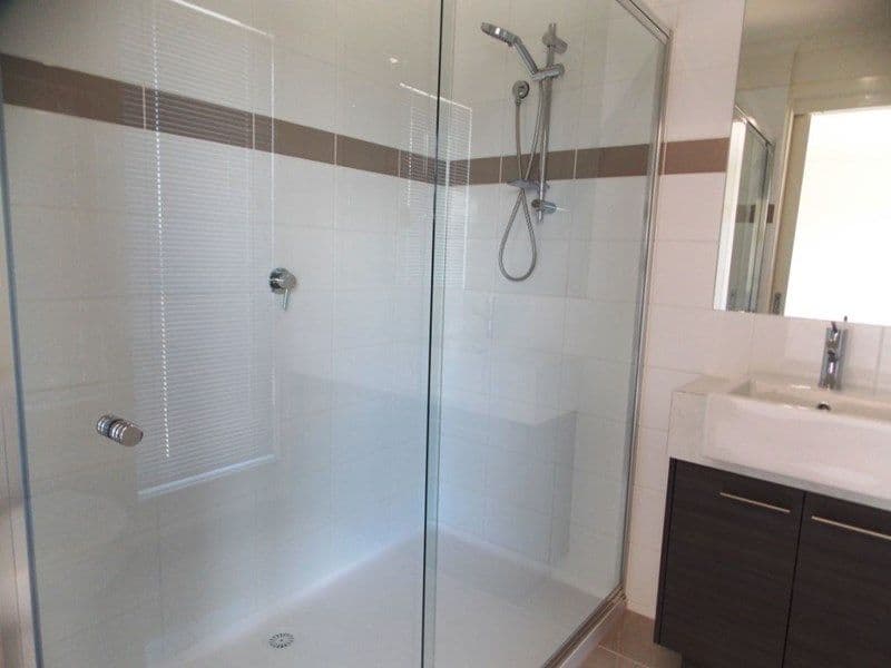 56 Cascade Terrace, Craigieburn VIC 3064, Craigieburn - Thumbnail 8