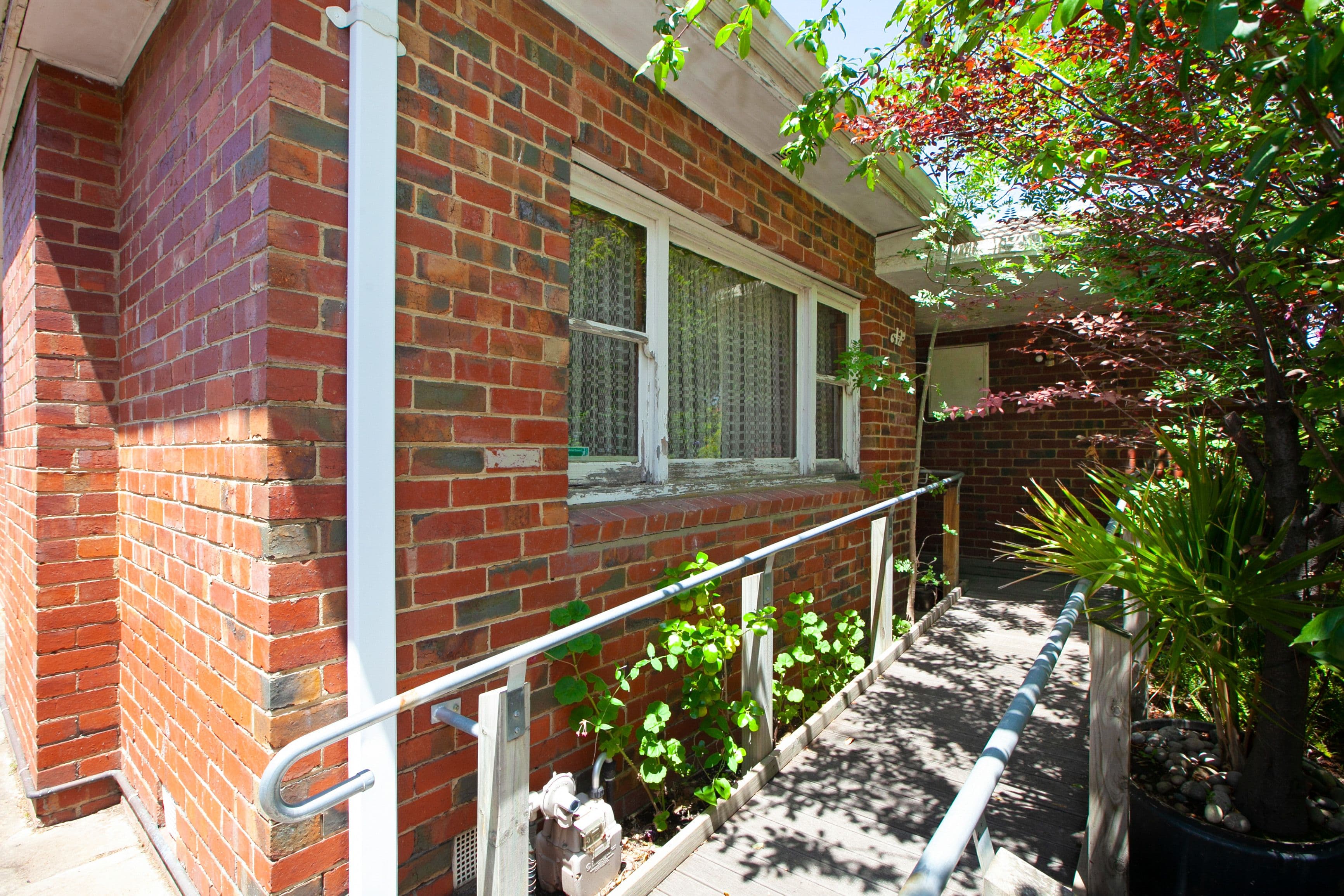 12 Bernard Street, Reservoir VIC 3073, Reservoir - Thumbnail 2