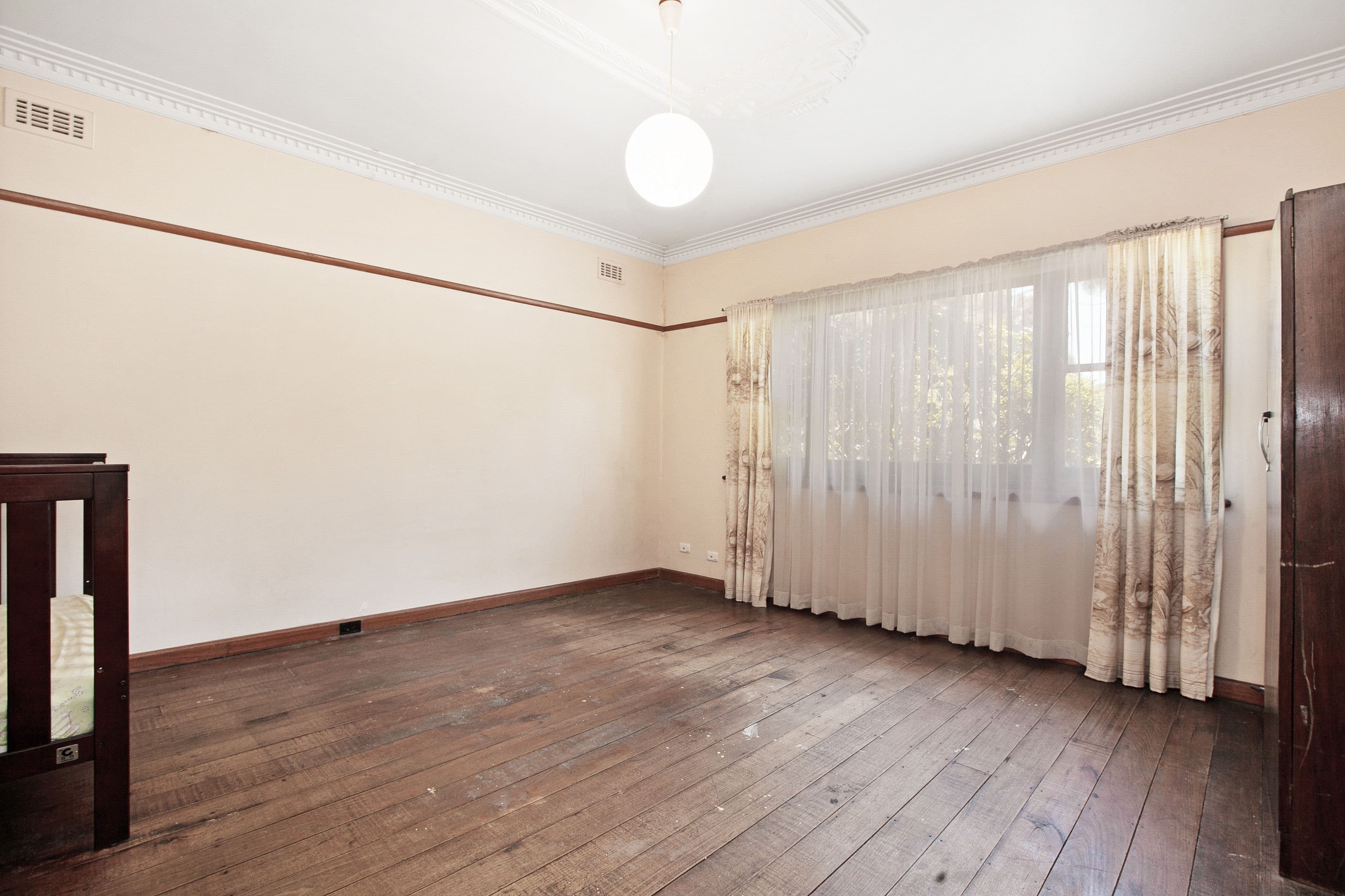 12 Bernard Street, Reservoir VIC 3073, Reservoir - Thumbnail 4