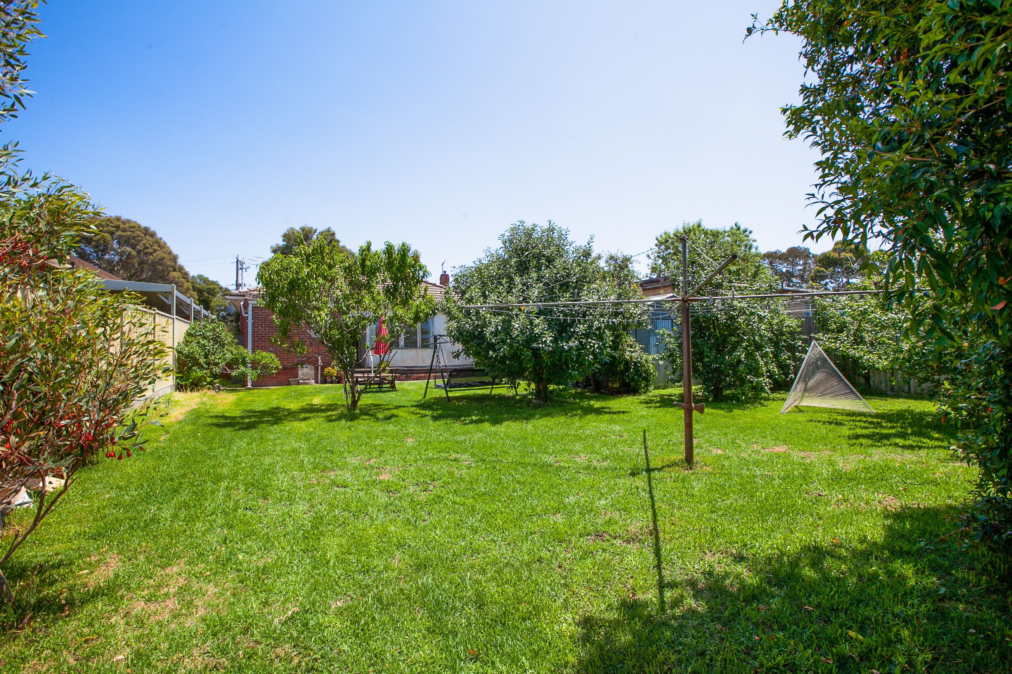 12 Bernard Street, Reservoir VIC 3073, Reservoir - Thumbnail 7