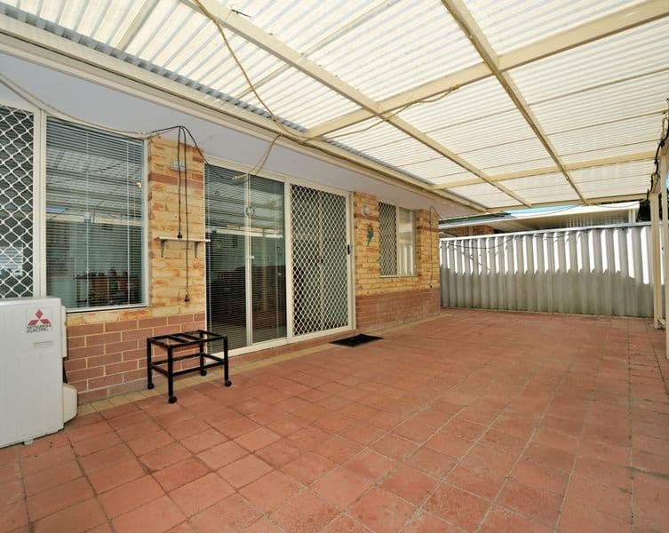 8 Dowling Street, ROCKINGHAM WA 6168, Rockingham - Thumbnail 2