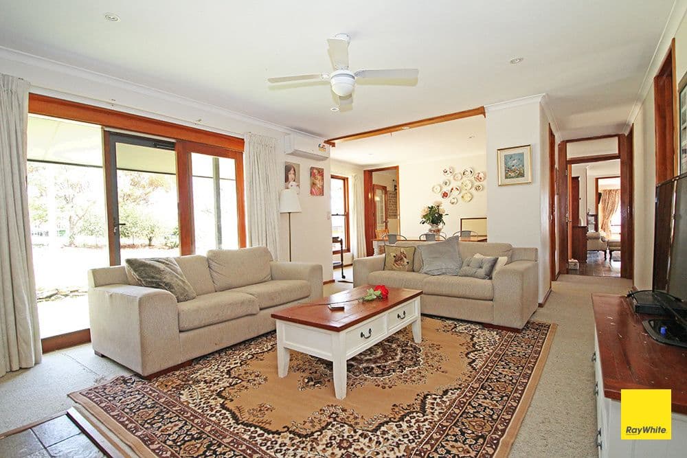 141 Neils Creek Road, Bungendore - Thumbnail 7
