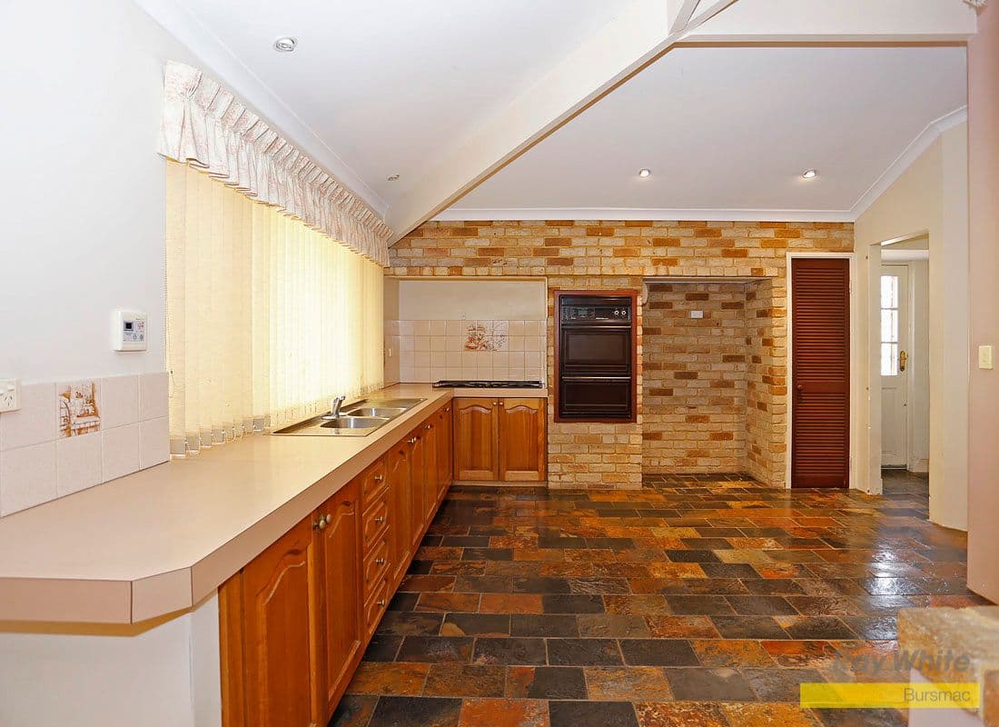 43 Shoreview Terrace, BALLAJURA WA 6066, Ballajura - Thumbnail 4