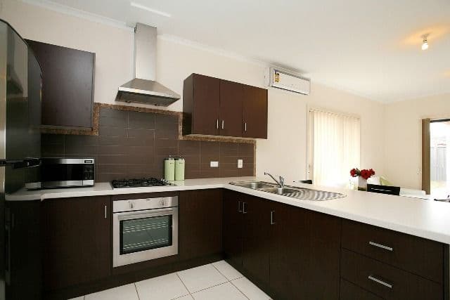 9 Almond Circuit, MUNNO PARA WEST SA 5115, Munno Para West - Thumbnail 2