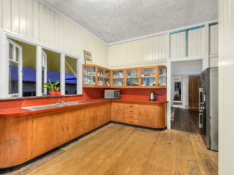 30 Chatsworth Road, Greenslopes QLD 4120, Greenslopes - Thumbnail 8