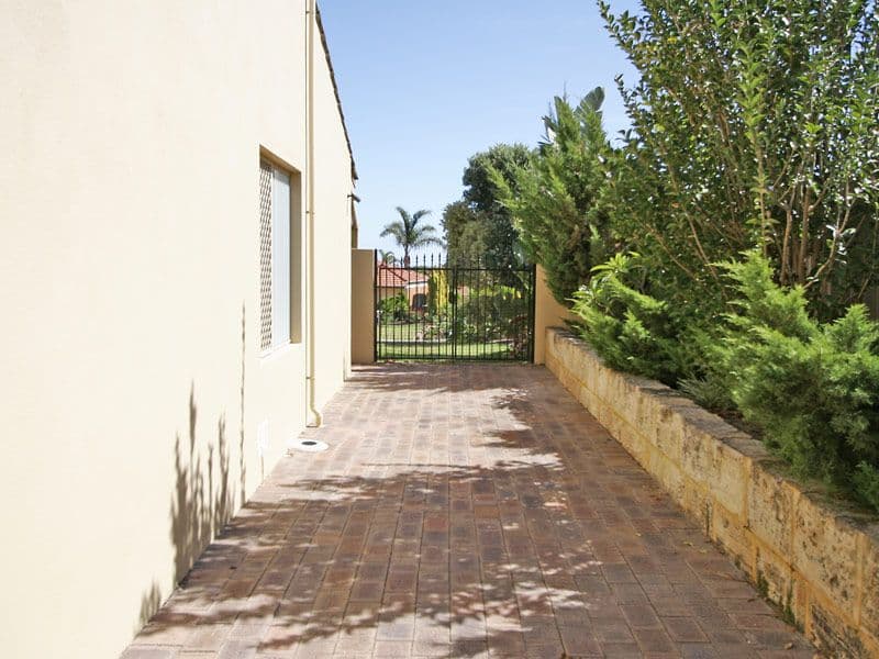 7 Viewcrest Way, SORRENTO WA 6020, Sorrento - Thumbnail 8