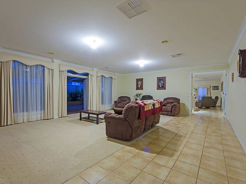 4 David John Drive, Tarneit VIC 3029, Tarneit - Thumbnail 8