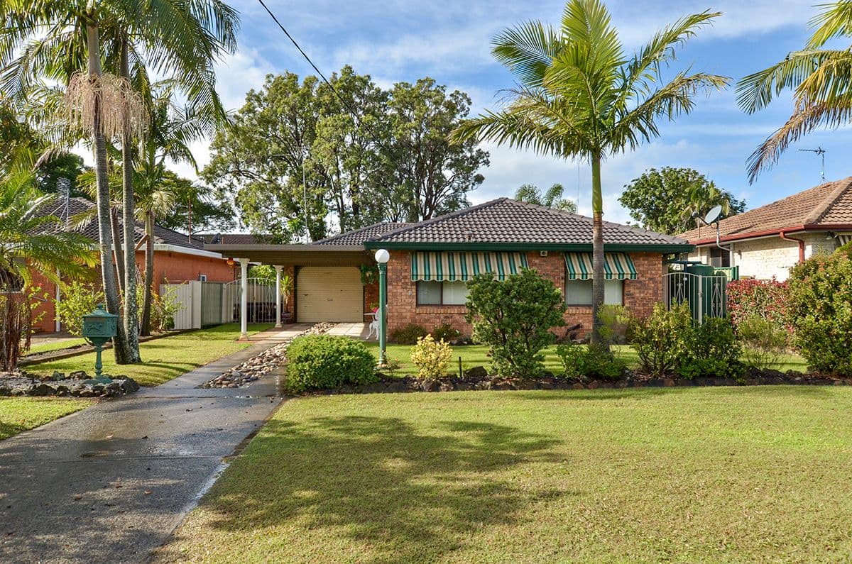 4 Farleigh Avenue, Umina Beach - Image 1