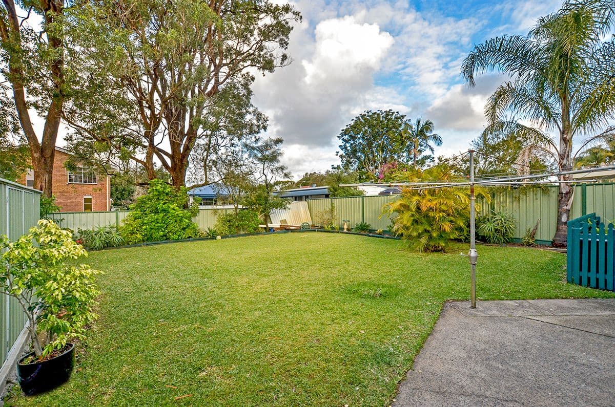 4 Farleigh Avenue, Umina Beach - Thumbnail 2