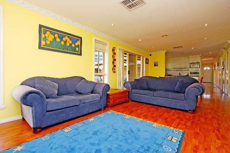 4 Manna Court, DELAHEY VIC 3037, Delahey - Thumbnail 2