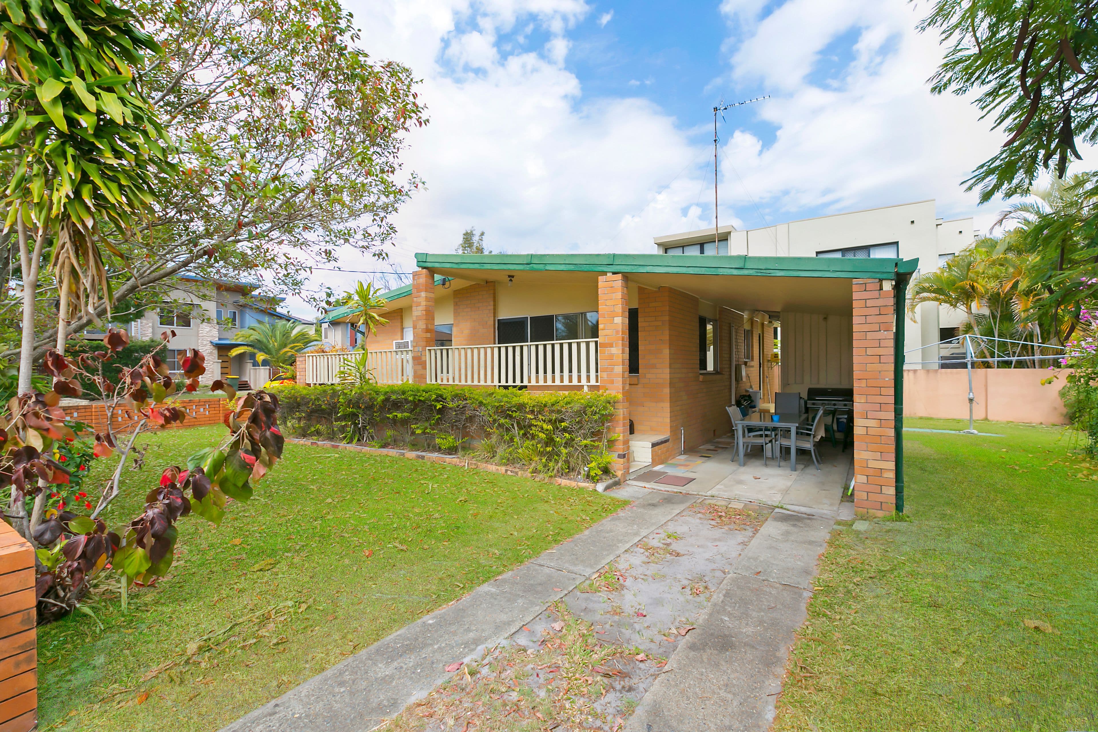 72 Stevens Street, Southport QLD 4215, Southport - Thumbnail 3