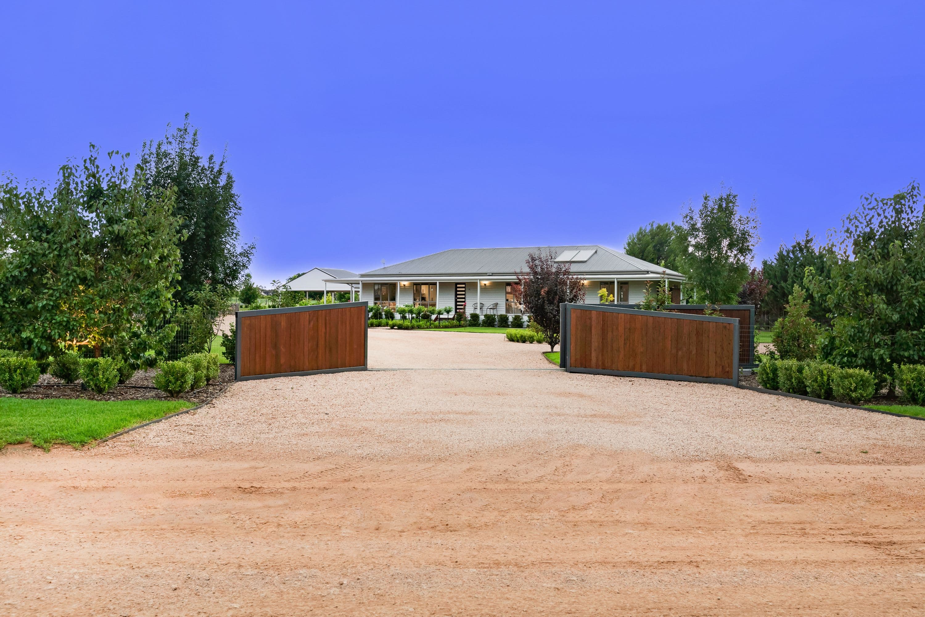19 Creaton Lane, Irymple VIC 3498, Irymple - Thumbnail 2