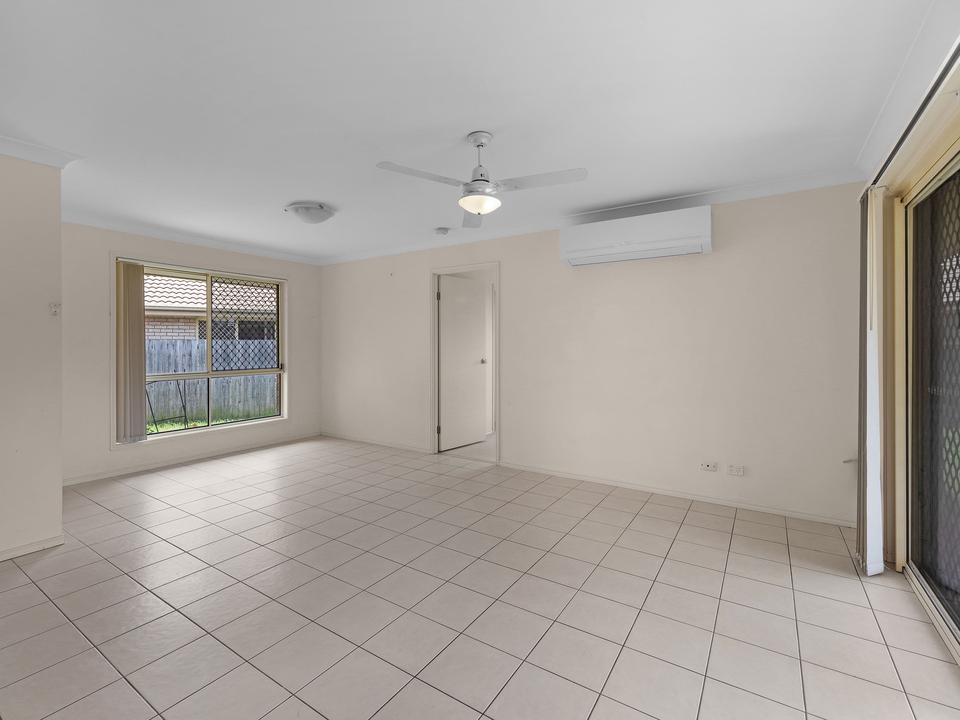 33 Baden Jones Way, North Booval QLD 4304, North Booval - Thumbnail 2
