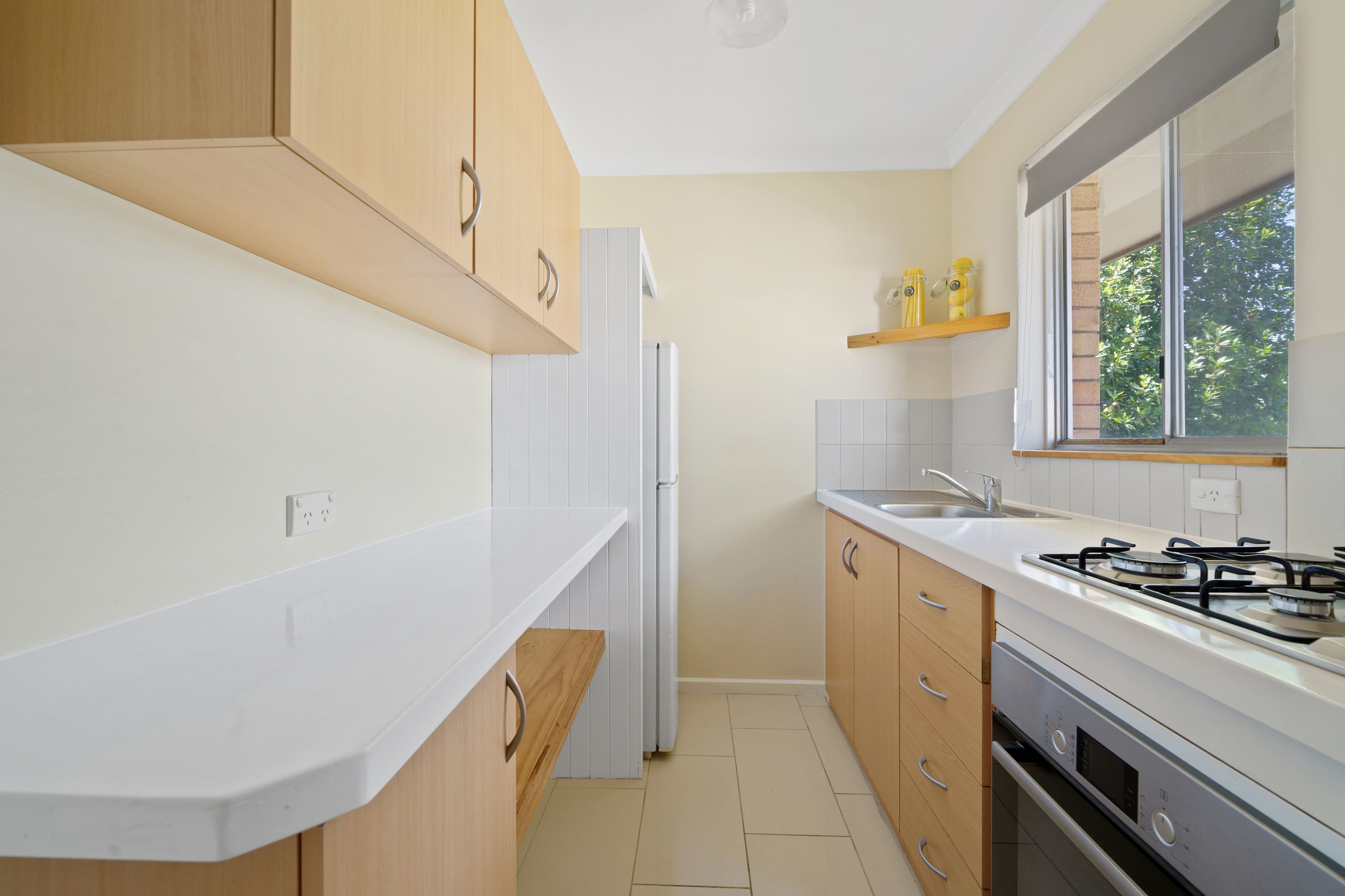 2 Donald Road, Queanbeyan NSW 2620, Queanbeyan - Thumbnail 2