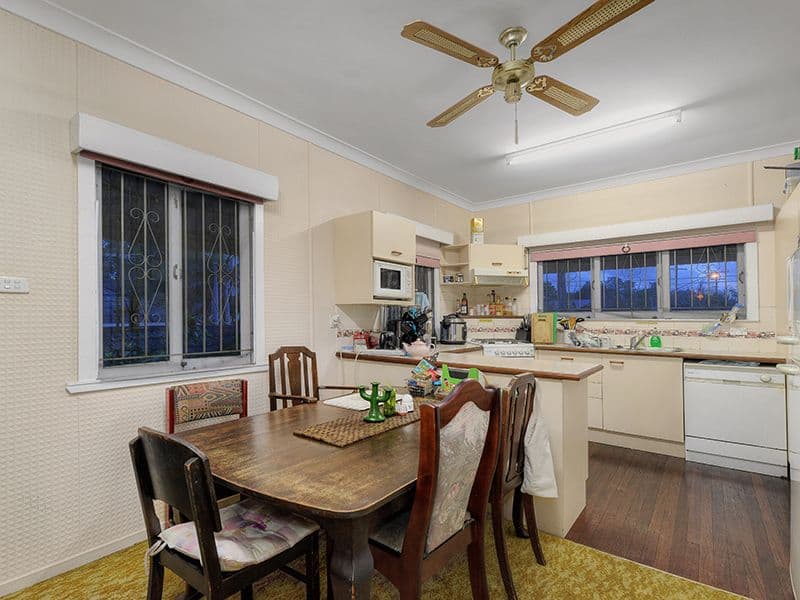2 Thynne Avenue, Norman Park QLD 4170, Norman Park - Thumbnail 4