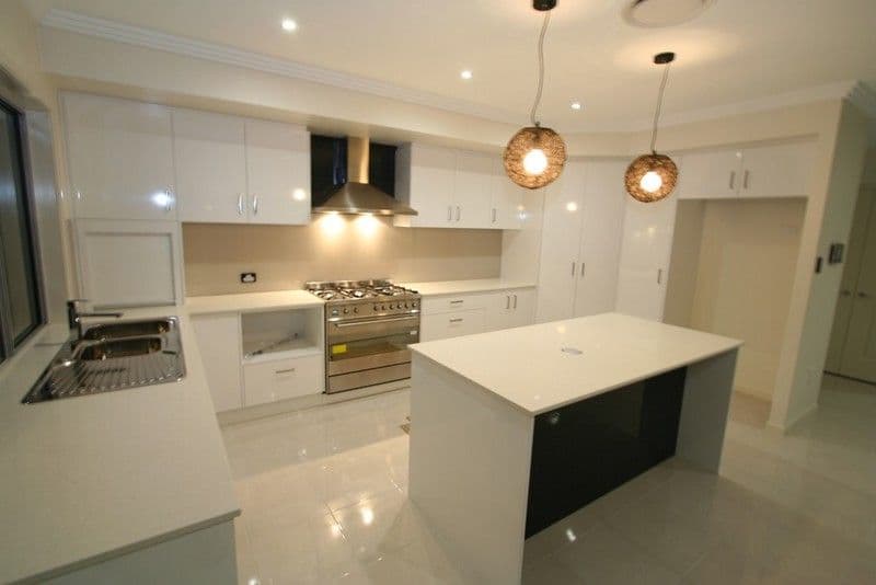 10 Baxton Place, SHAILER PARK QLD 4128, Shailer Park - Image 1