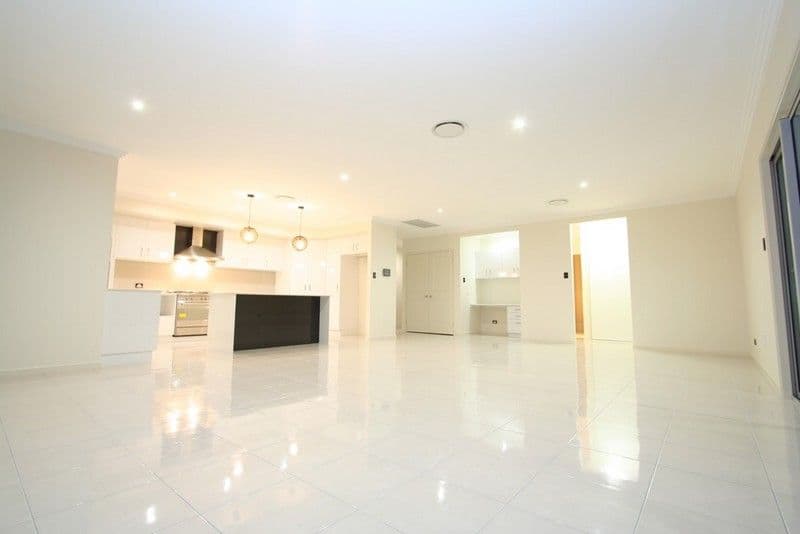 10 Baxton Place, SHAILER PARK QLD 4128, Shailer Park - Thumbnail 2