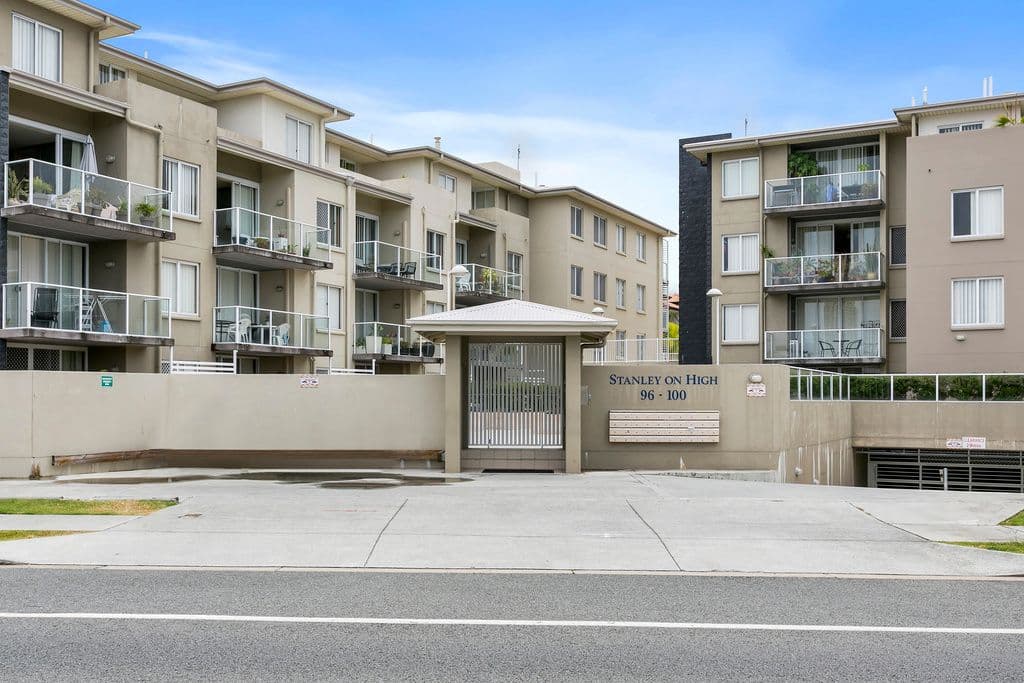 96-100 High Street, Southport QLD 4215, Southport - Thumbnail 2