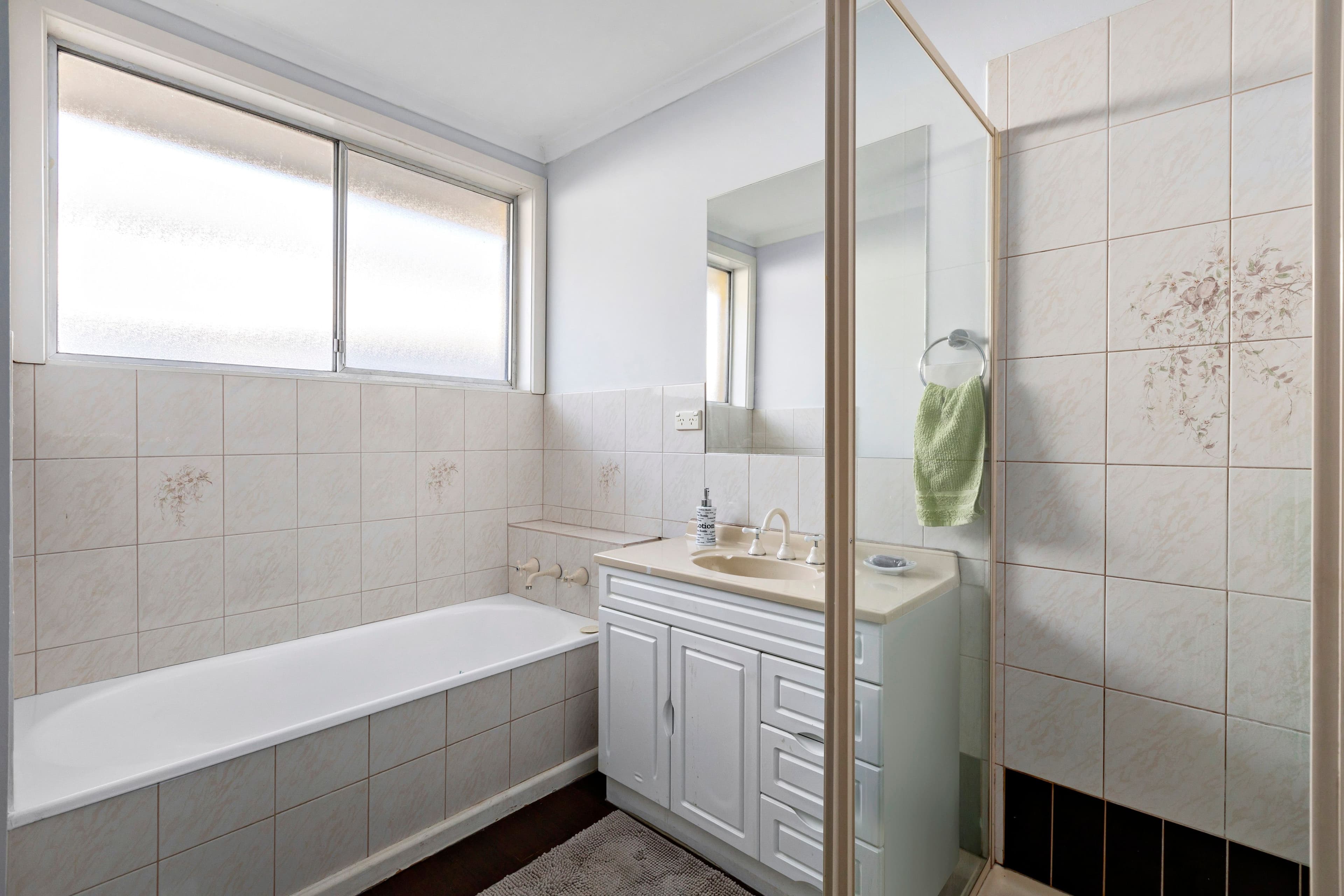 4 Madeira Court, Frankston VIC 3199, Frankston - Thumbnail 6
