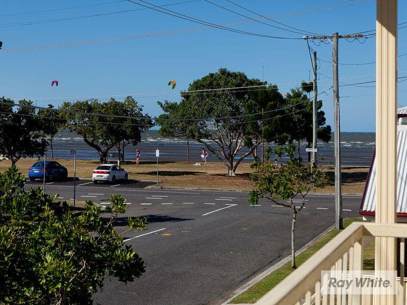 47 Third Avenue, SANDGATE QLD 4017, Sandgate - Thumbnail 3