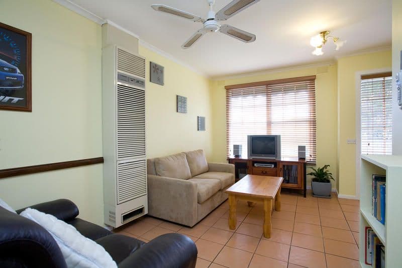 33 Slevin Street, LILYDALE VIC 3140, Lilydale - Thumbnail 2
