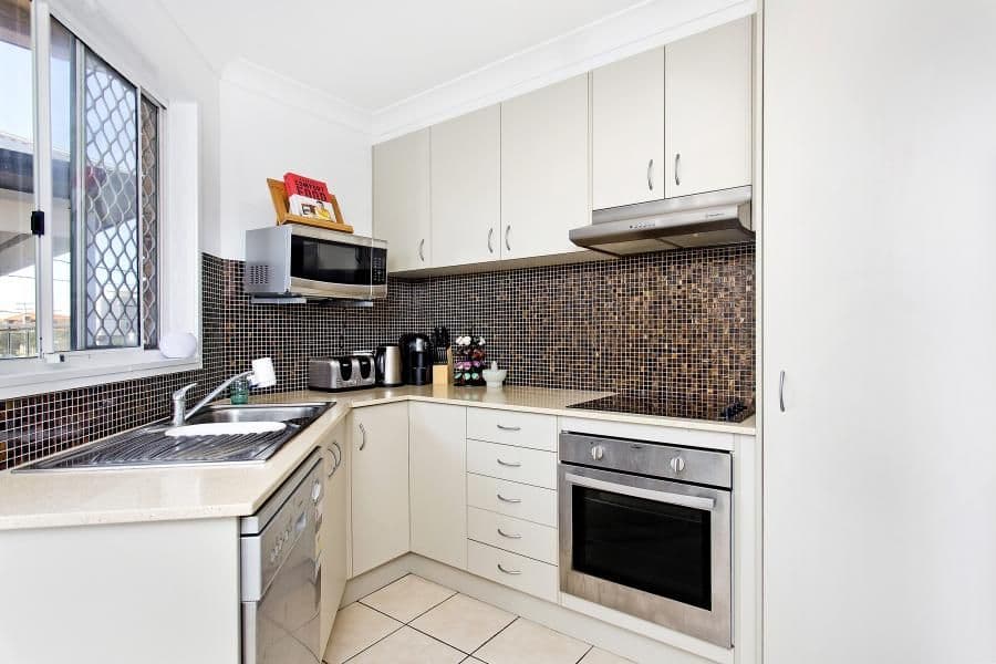 33-37 Cronulla Avenue, Mermaid Beach QLD 4218, Mermaid Beach - Thumbnail 3
