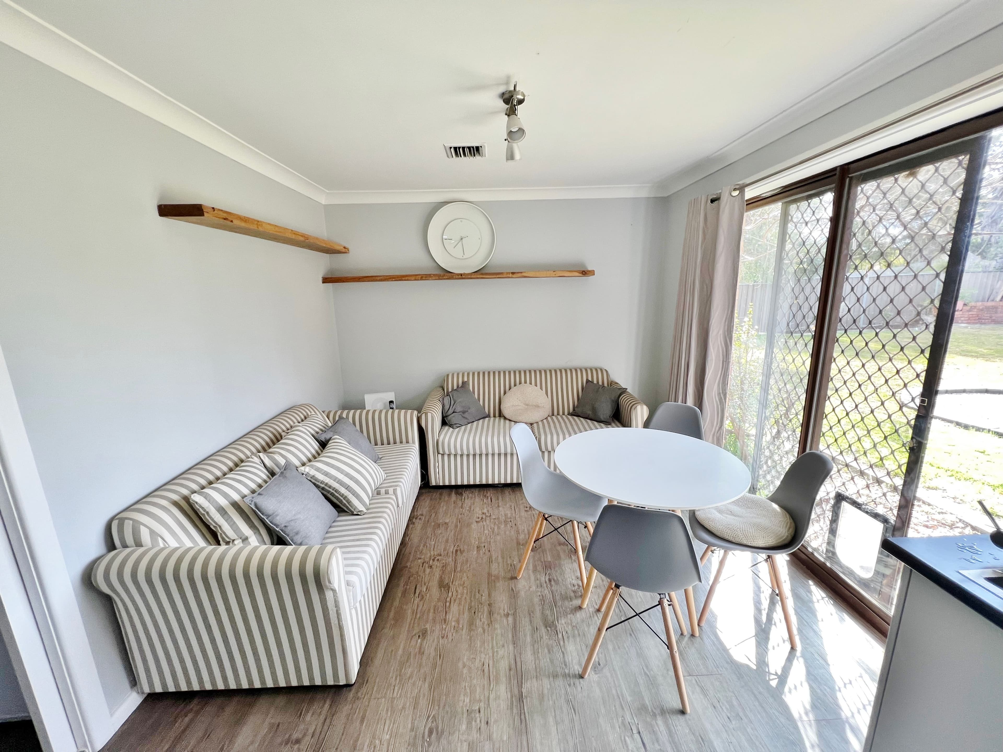 11 Hardy Avenue, Young NSW 2594, Young - Thumbnail 5