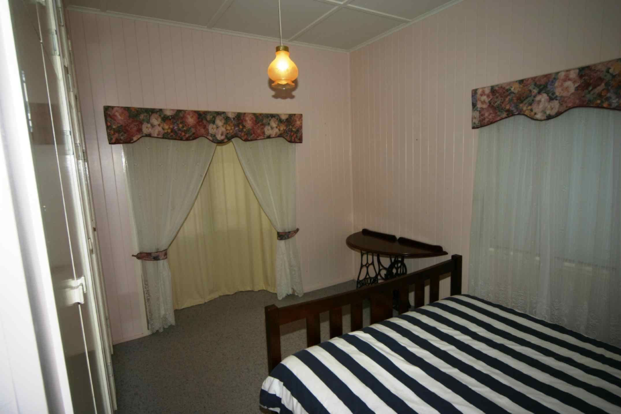 36 Pratten Street, DALBY QLD 4405, Dalby - Thumbnail 3