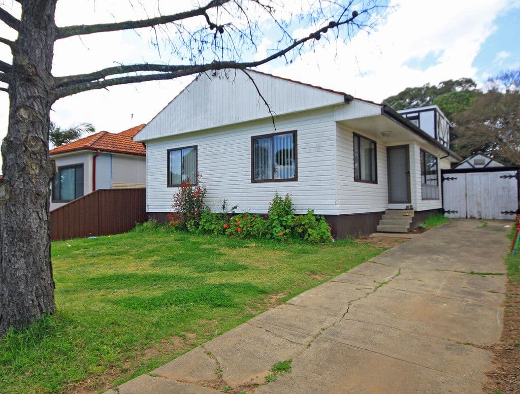 4 Margaret Street, Minto NSW 2566, Minto - Image 1