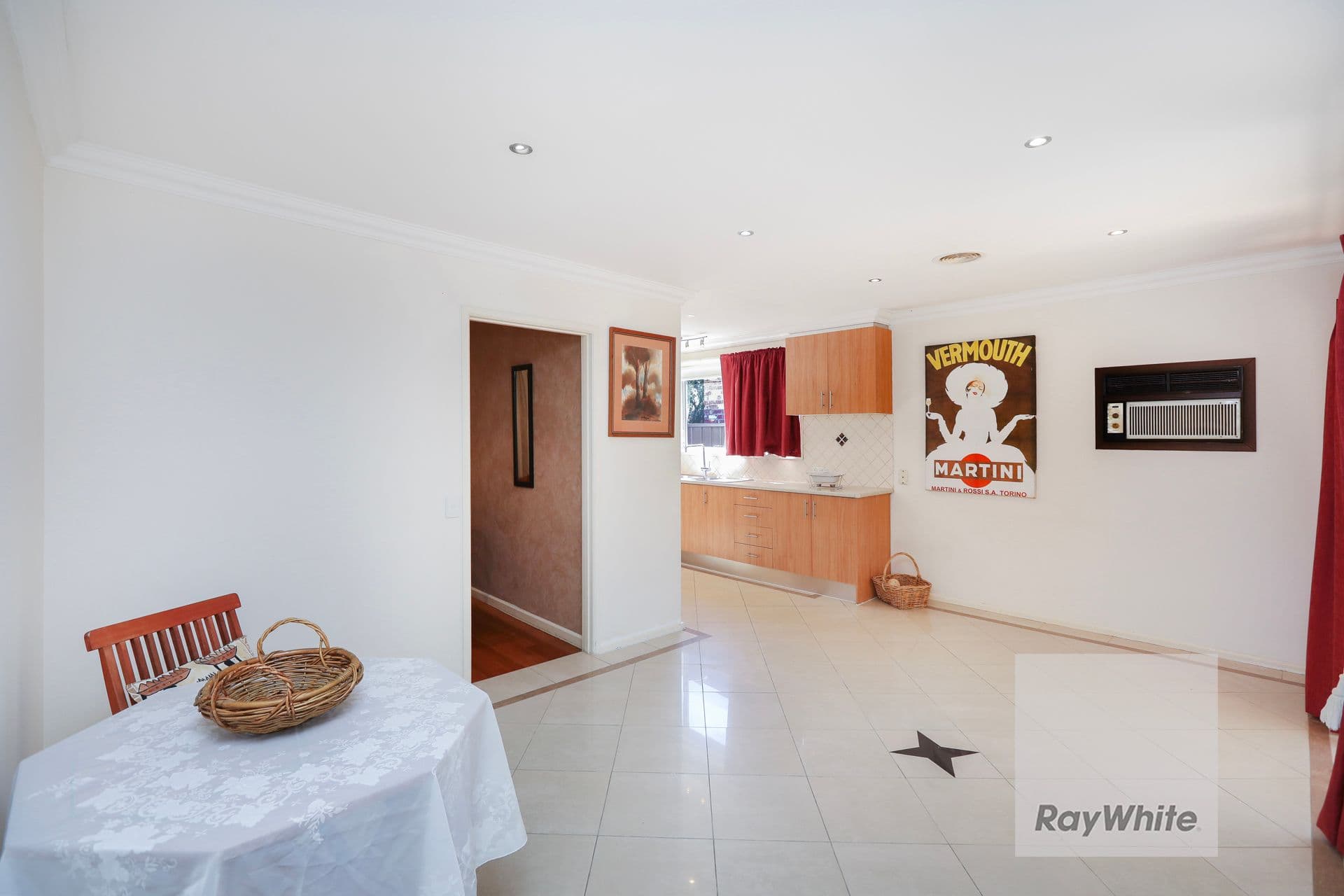 24 Barrington Crescent, Gladstone Park VIC 3043, Gladstone Park - Thumbnail 6
