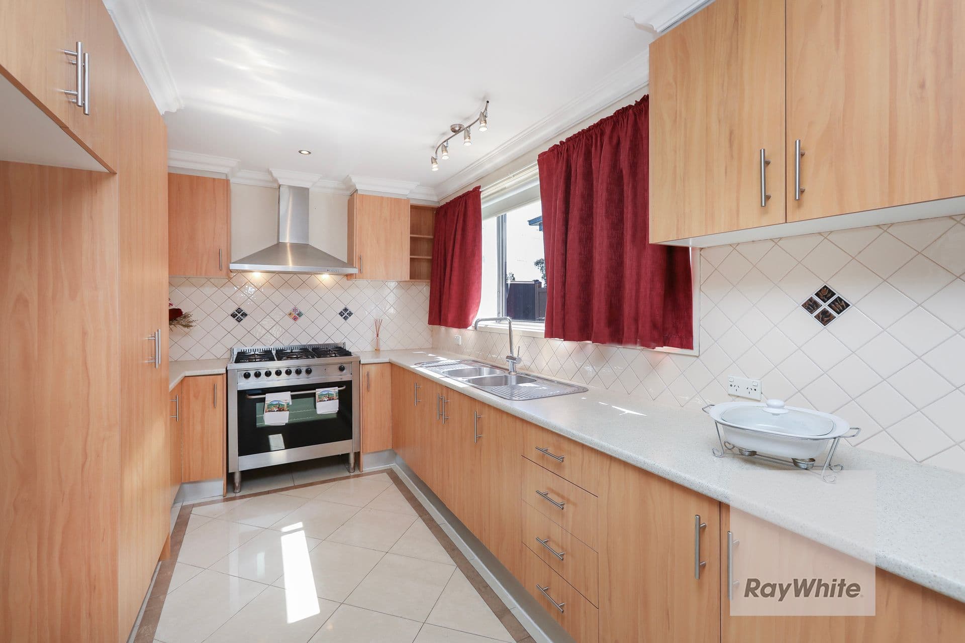 24 Barrington Crescent, Gladstone Park VIC 3043, Gladstone Park - Thumbnail 8