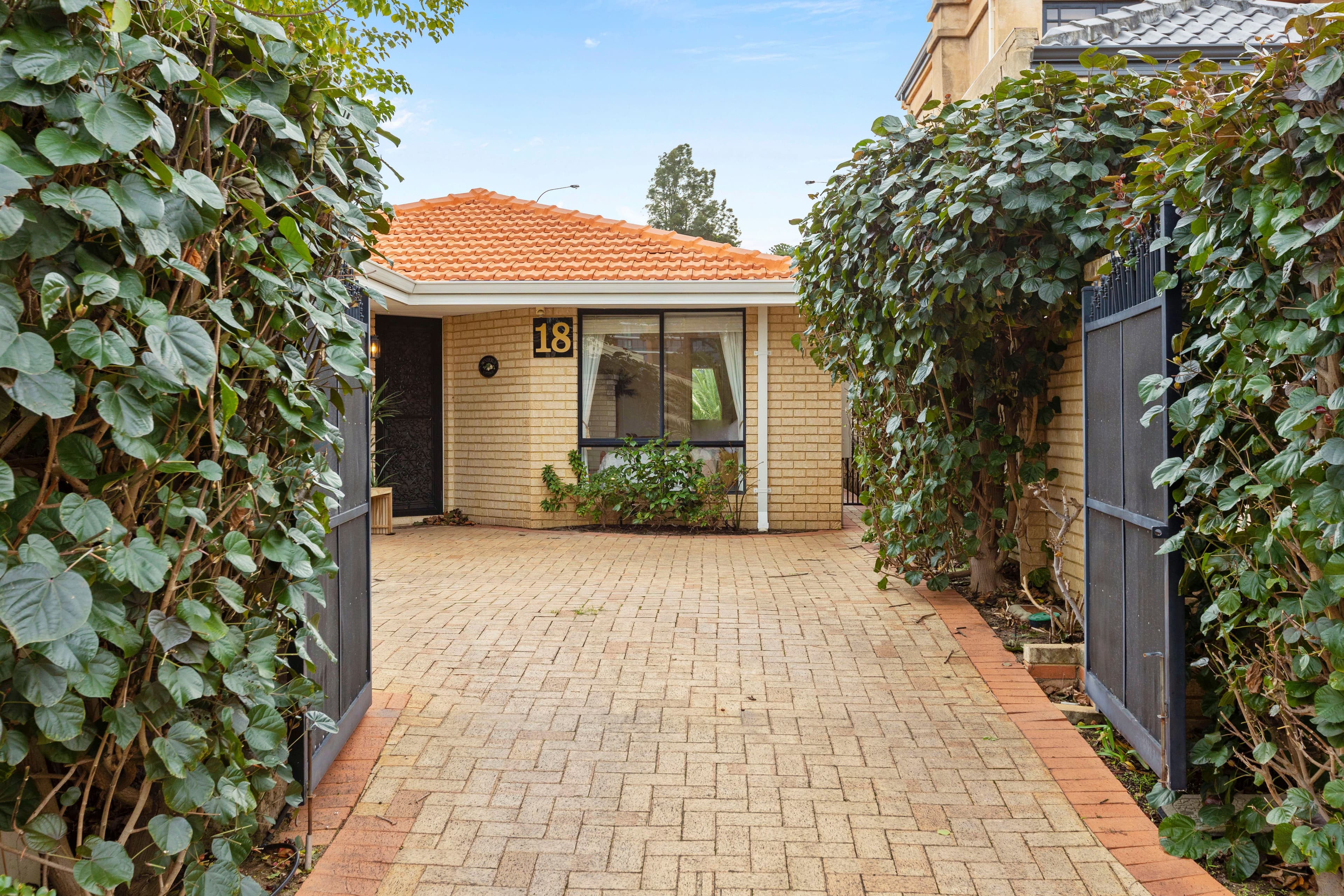 18 Minderup Close, Claremont WA 6010, Claremont - Image 1