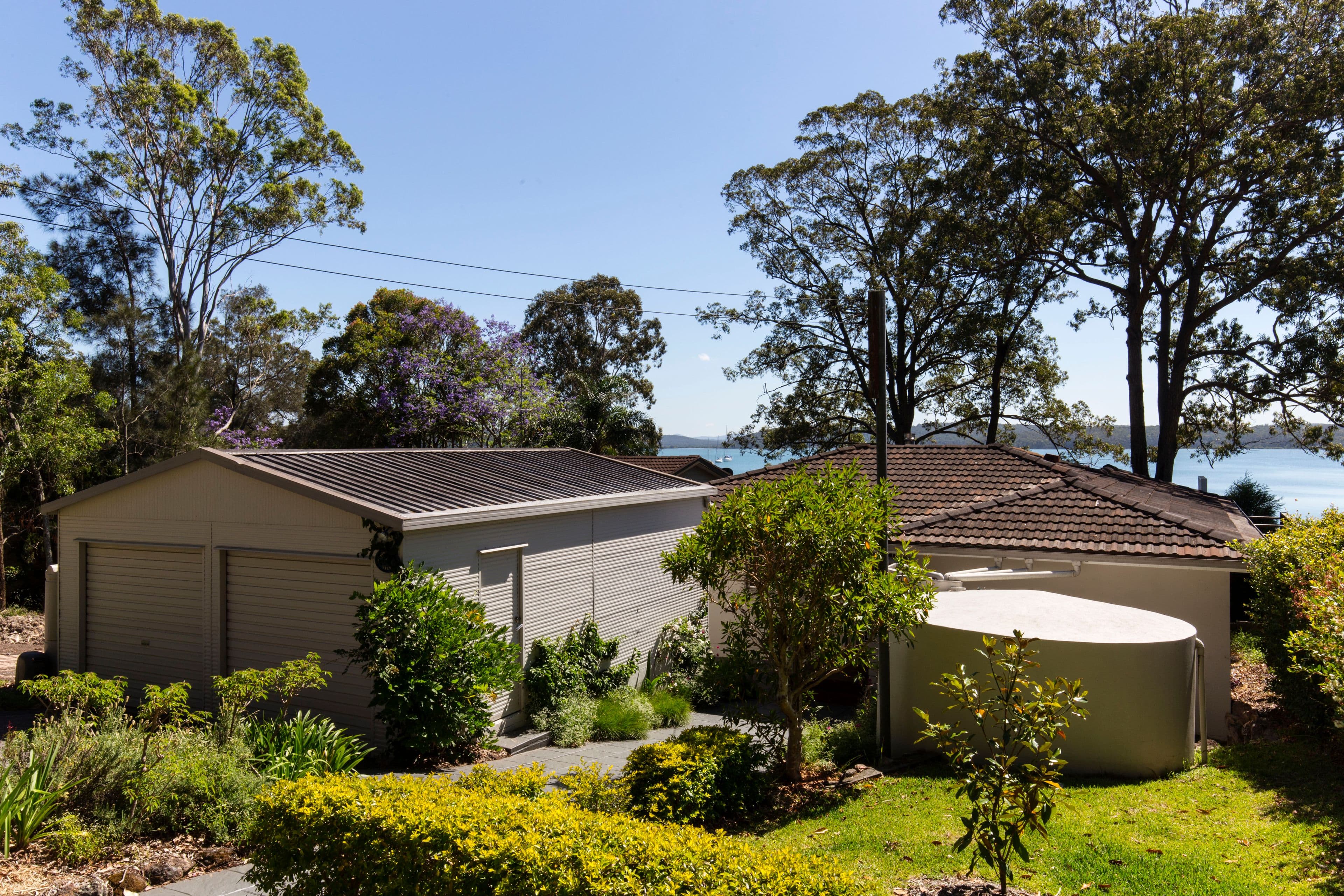 80 Cove Boulevard, North Arm Cove - Thumbnail 3