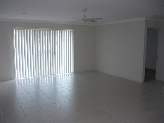 28 Melissa Street, UPPER COOMERA QLD 4209, Upper Coomera - Thumbnail 3