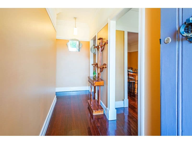 37 Gibson Crescent, HOLLAND PARK QLD 4121, Holland Park - Thumbnail 6