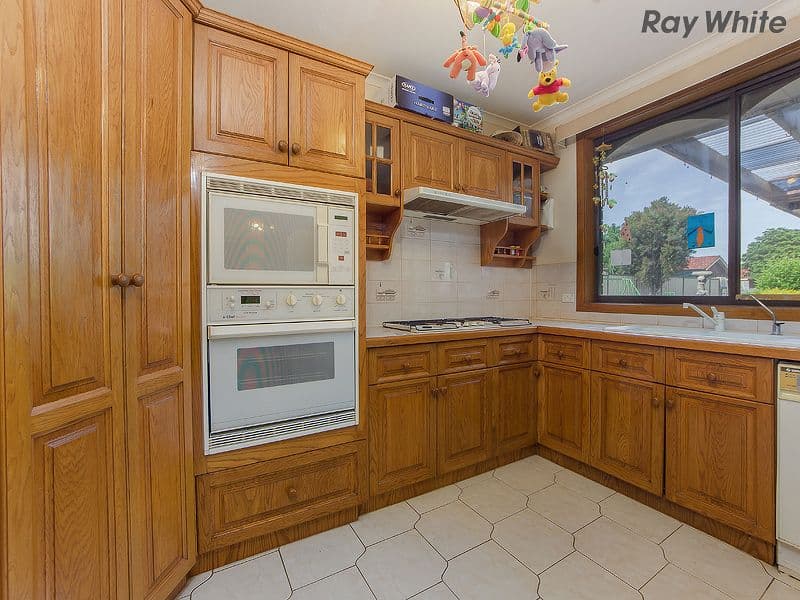 10 Jefferson Street, ST ALBANS VIC 3021, St Albans - Thumbnail 4