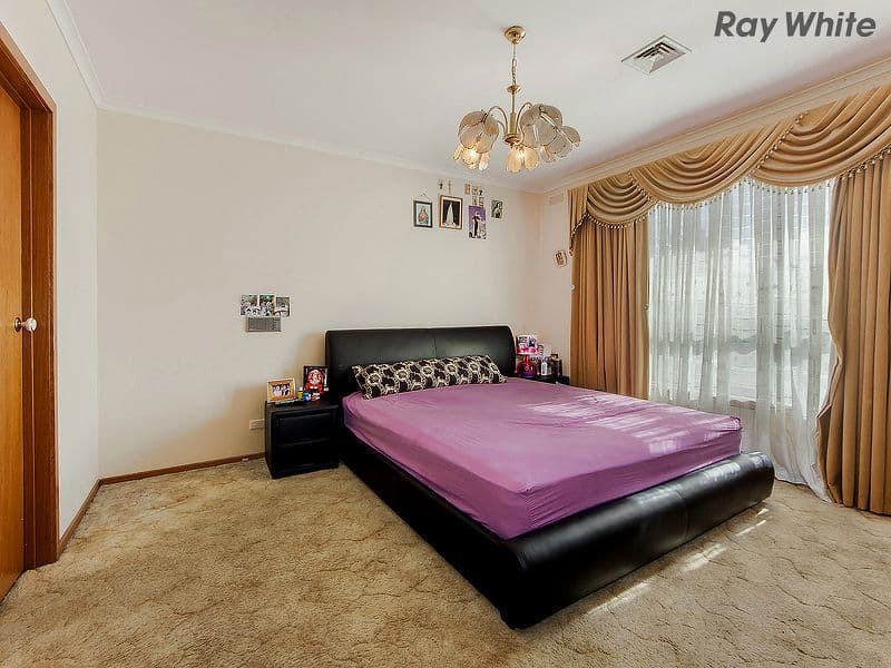 10 Jefferson Street, ST ALBANS VIC 3021, St Albans - Thumbnail 6