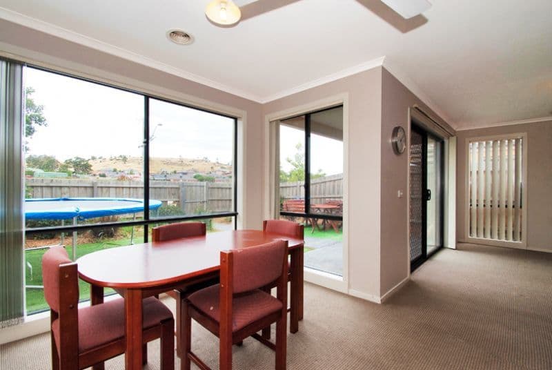 260 The Lakes Boulevard, SOUTH MORANG VIC 3752, South Morang - Thumbnail 6