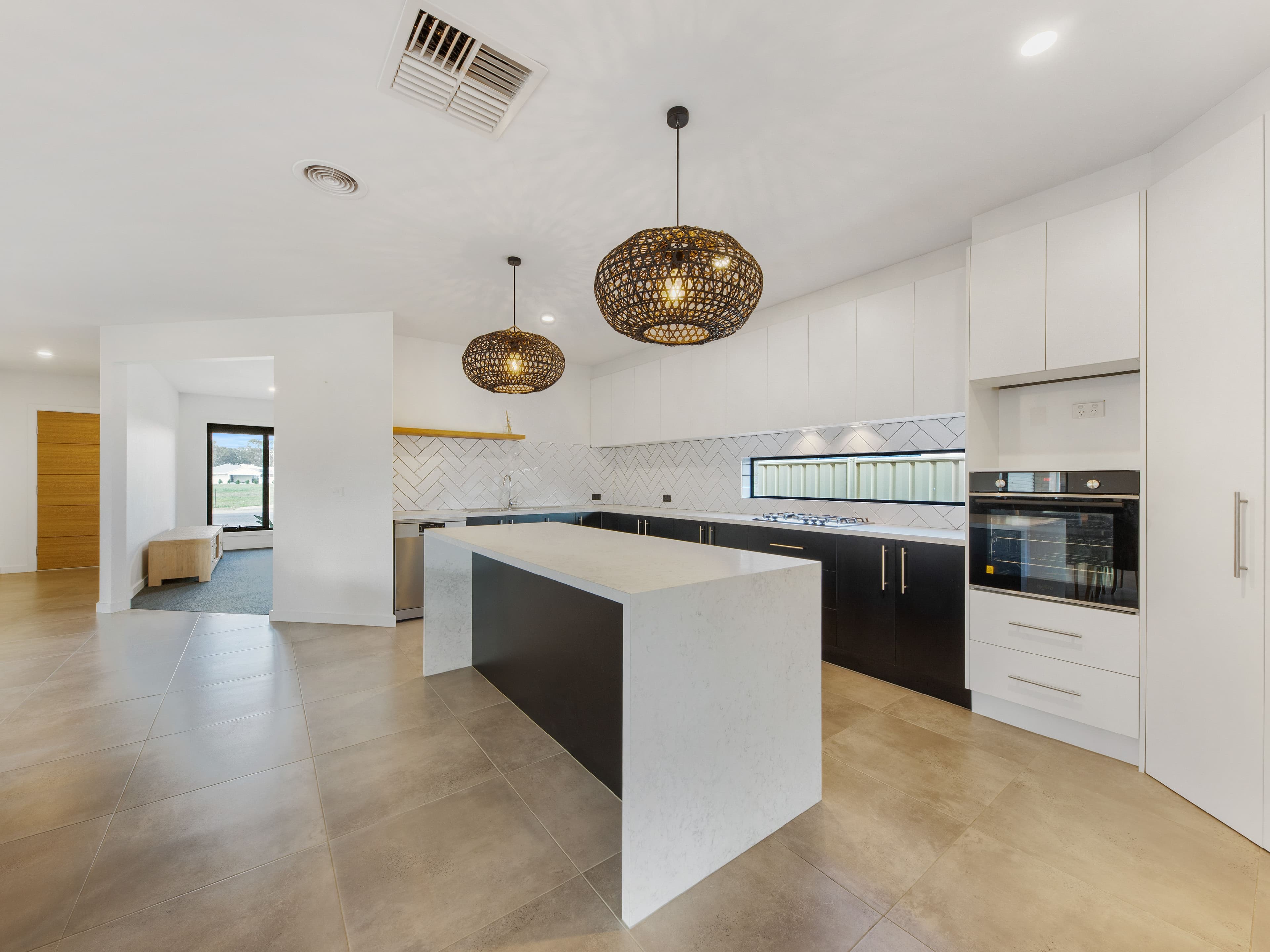 55 Knightsbridge Ave, Altona Meadows - Thumbnail 2