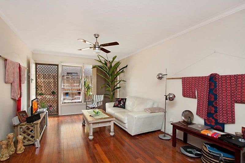 4 Johnston Street, BILINGA QLD 4225, Bilinga - Thumbnail 3