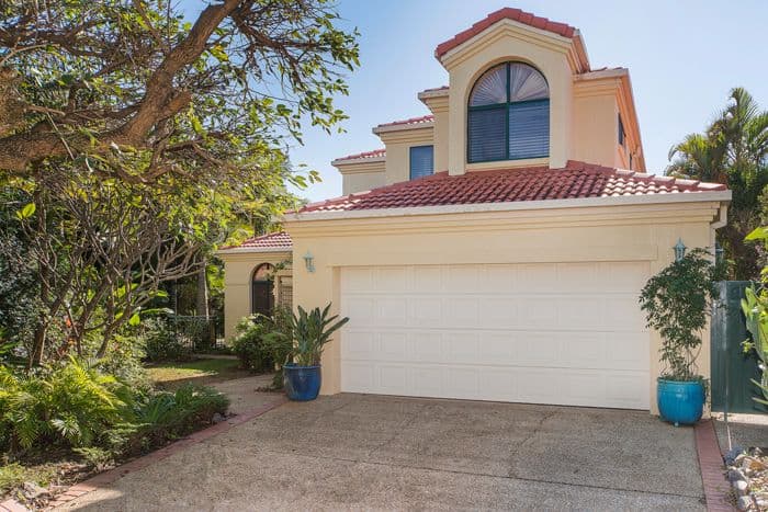 1645 Riverdale Court, Hope Island QLD 4212, Hope Island - Image 1