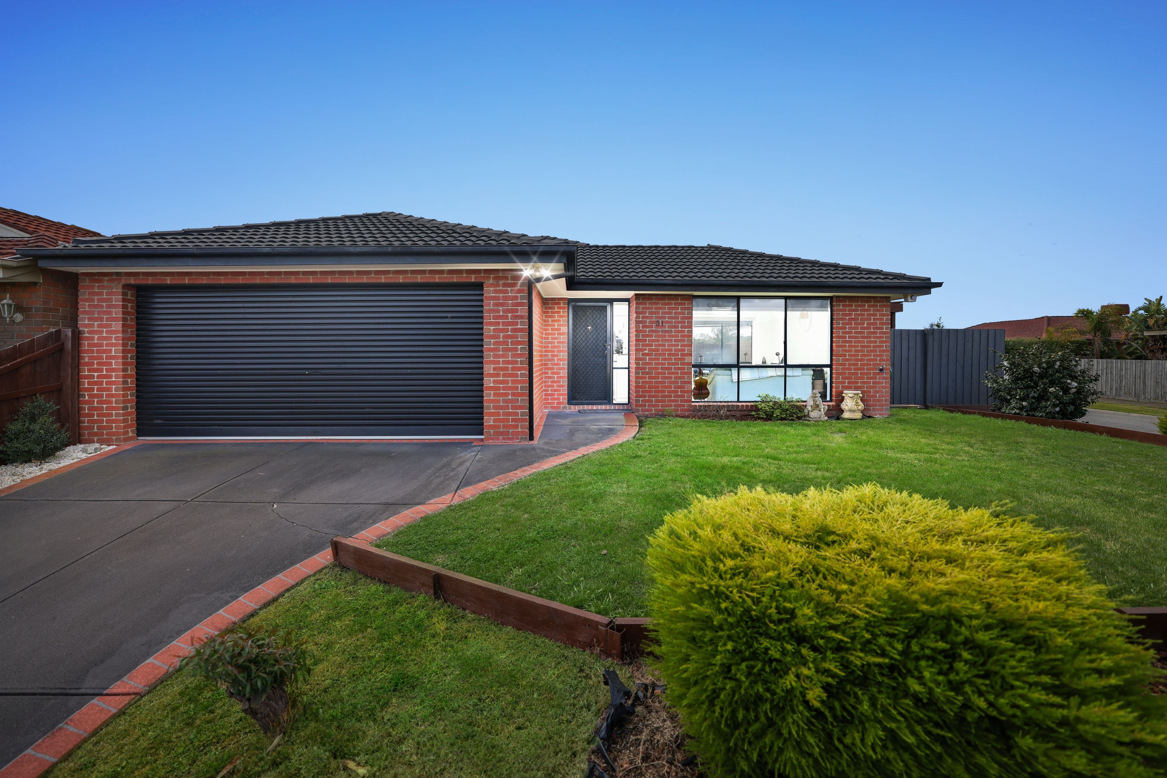 31 Shaftsbury Avenue, Berwick VIC 3806, Berwick - Image 1